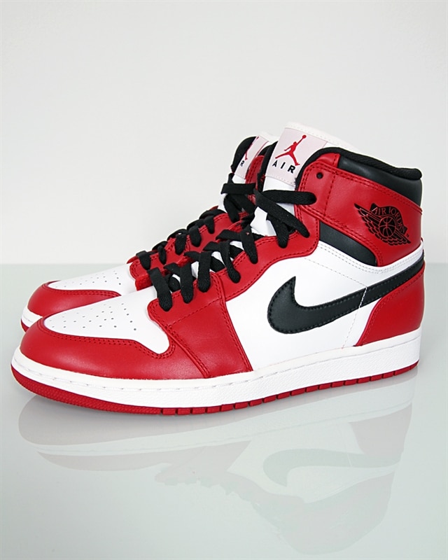 16025_nike-air-jordan-1-high-retro-og-332550-163-1