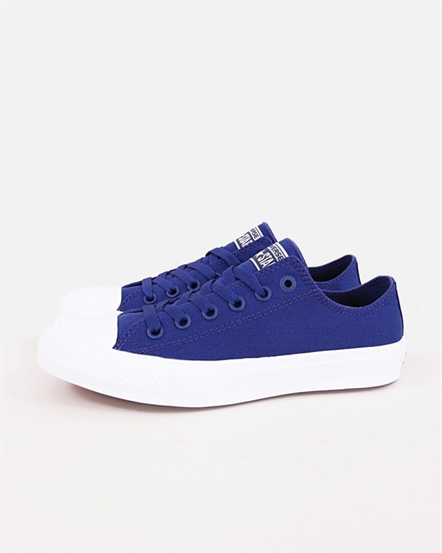 Converse-Chuck-Taylor-II-OX-150152C-1