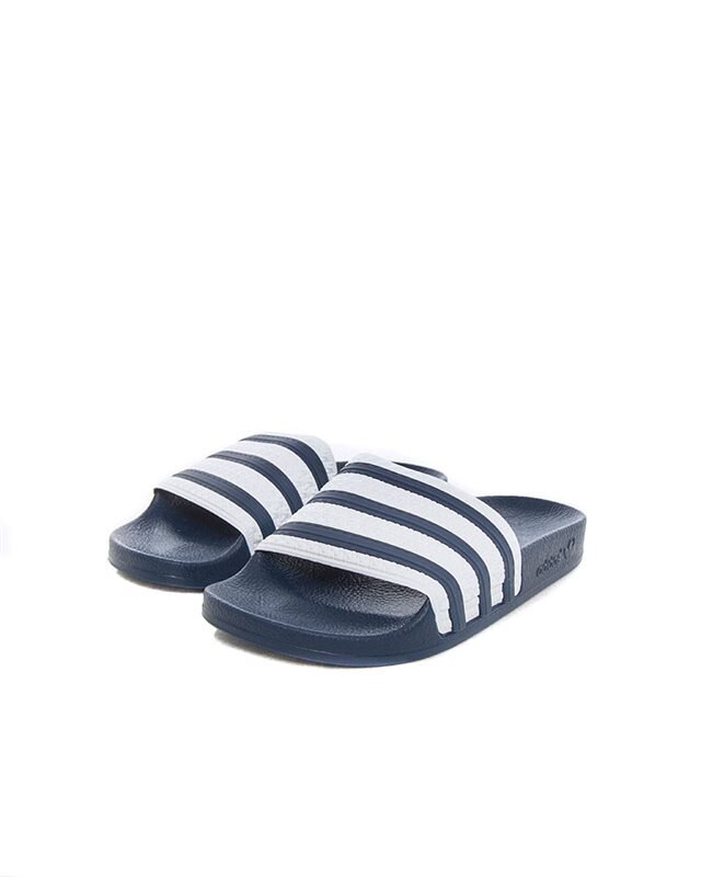 Adidas adilette g16220 hotsell