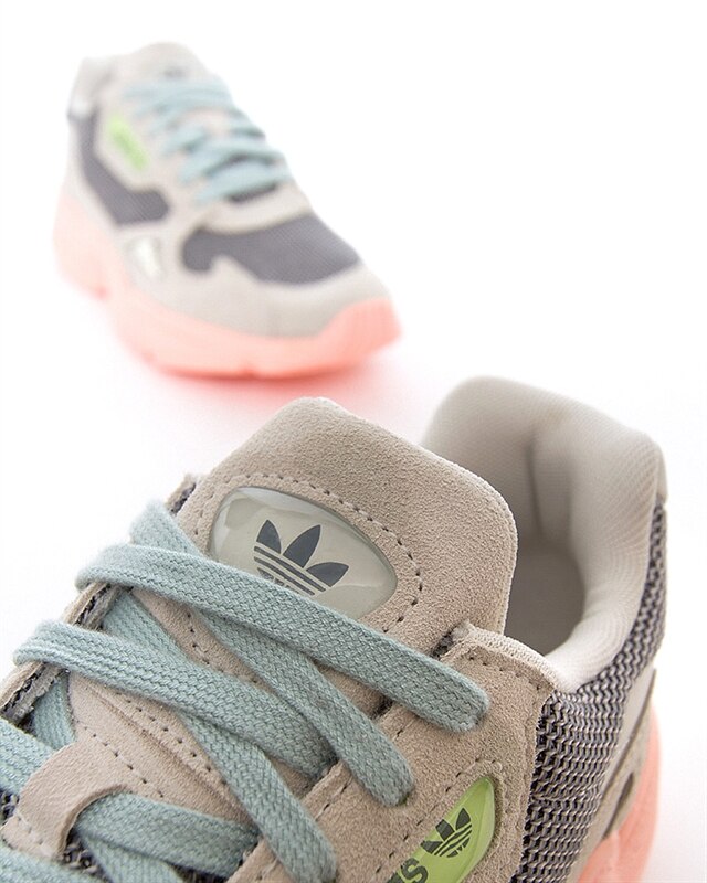adidas falcon w fv1104