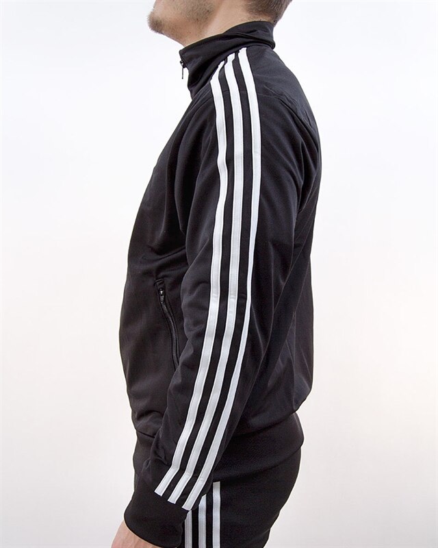 dv1530 adidas