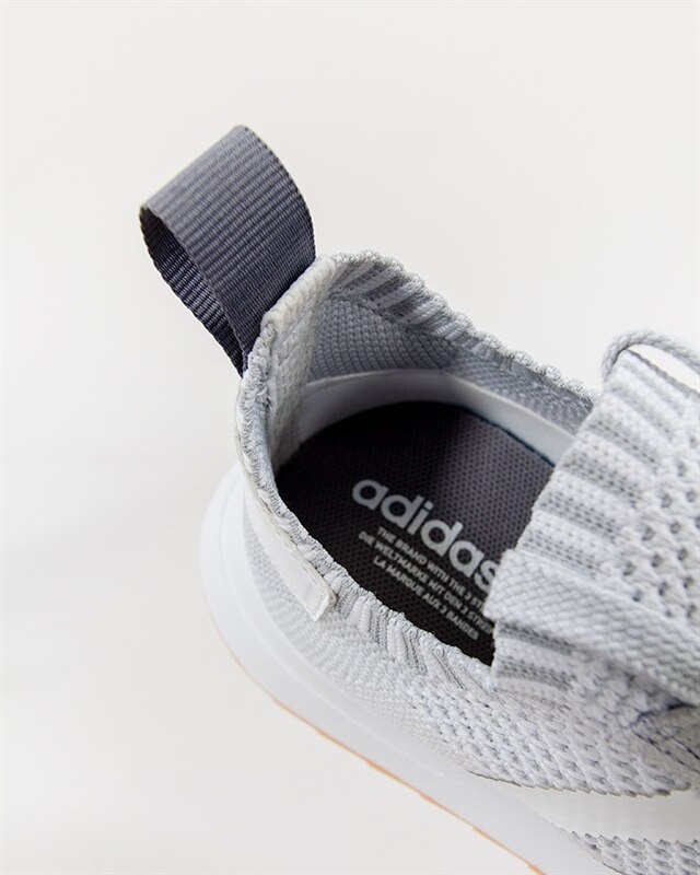 adidas by9099