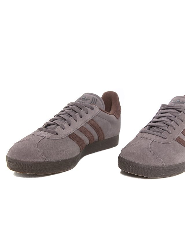 adidas Originals Gazelle | IG2097 | Gray | Sneakers | Shoes | Footish