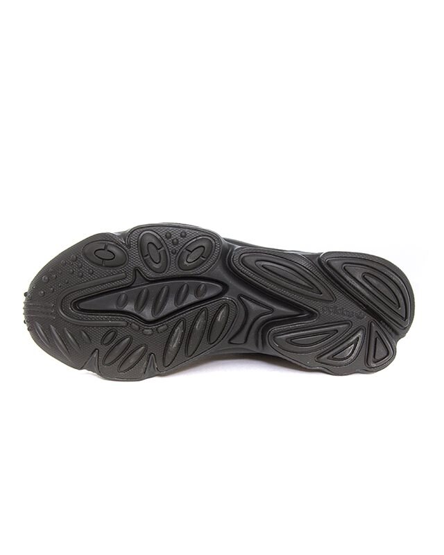 Adidas yeezy deals 700 madrid