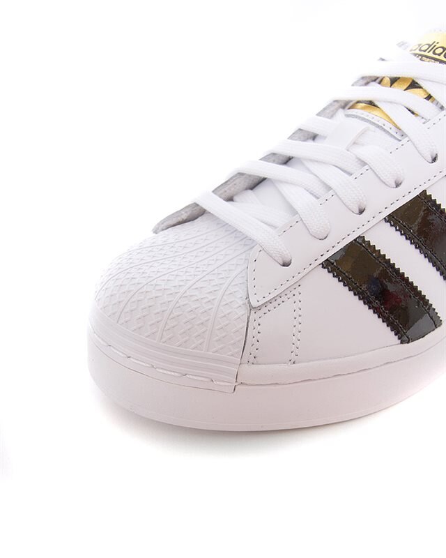 adidas superstar bold foot locker