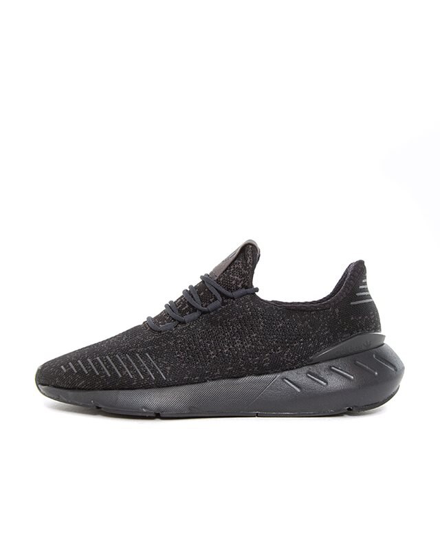 adidas Originals Swift Run 22 Decon GY1940 Black Sneakers