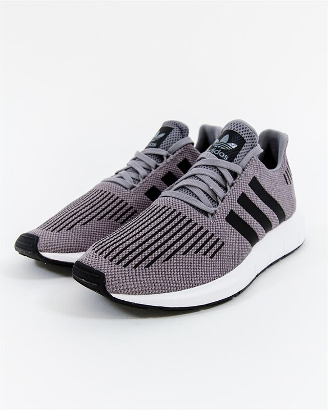 adidas originals swift run cq2115