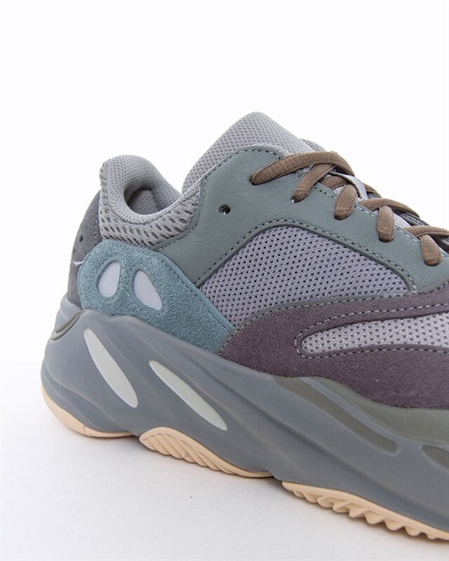 adidas gazelle silver green womens Yeezy Boost 700 Hi-Res Blue – Crep Select main image 0