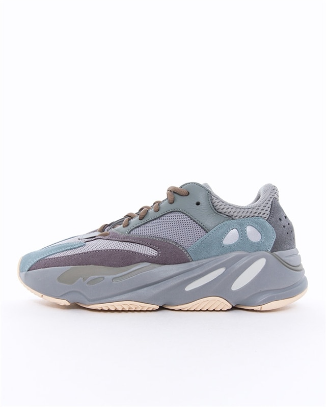 adidas Yeezy 700 | FW2499 | Blå | Sneakers | Skor | Footish