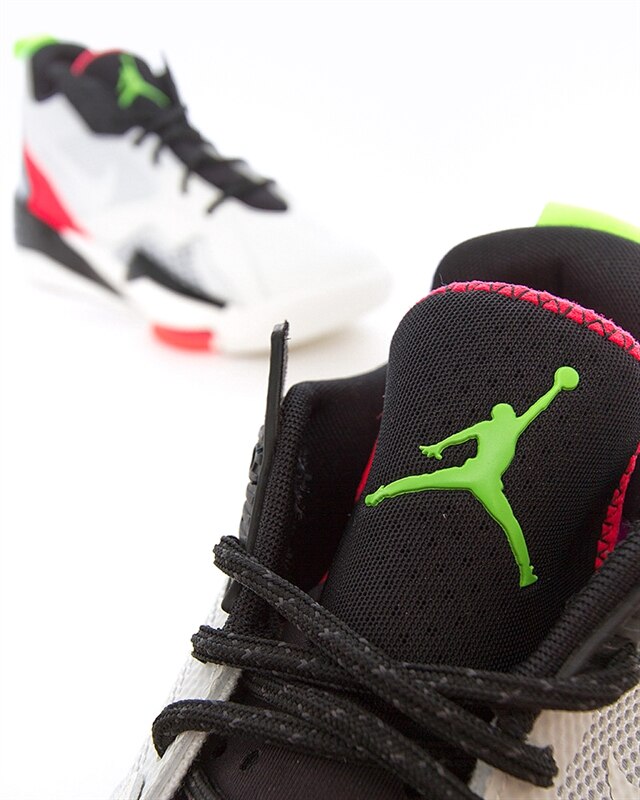 jordan zoom 92 sail flash crimson electric green