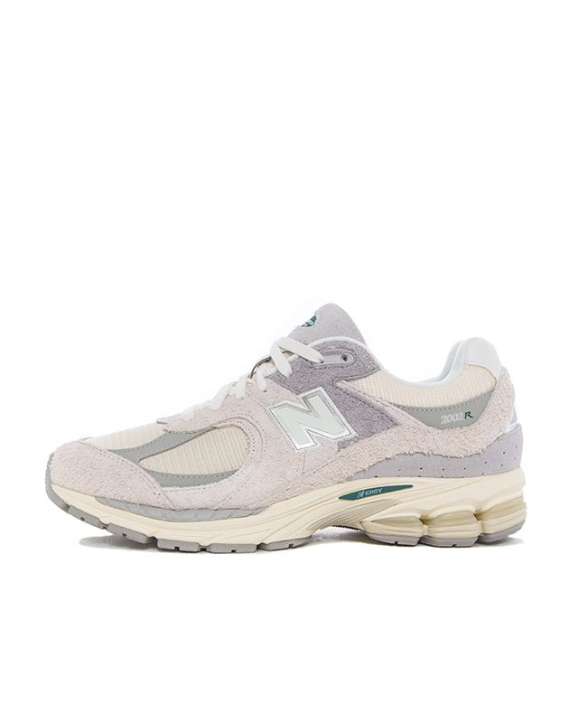 Footish New Balance 2002R | M2002REK | Brown | Sneakers | Shoes | Footish