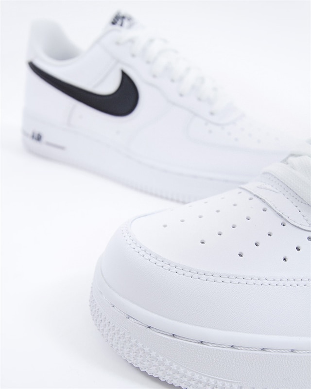 air force 1 073