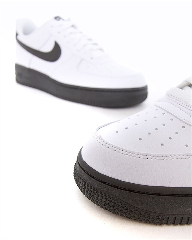 nike air force 1 07 brick white black