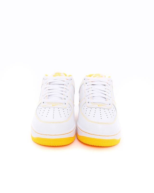 nike air force 1 07 trainers white bicycle yellow dark sulfur