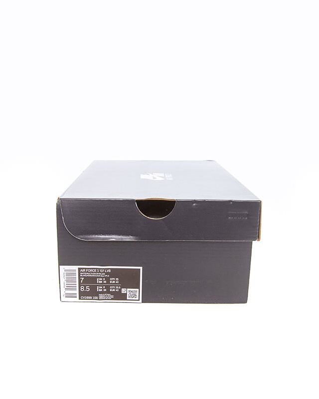 Nike Air Force 1 07 LV8 | CV1699-100 | Vit | Sneakers | Skor | Footish