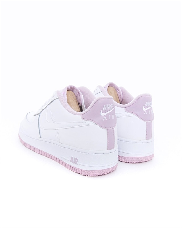 lila nike air force