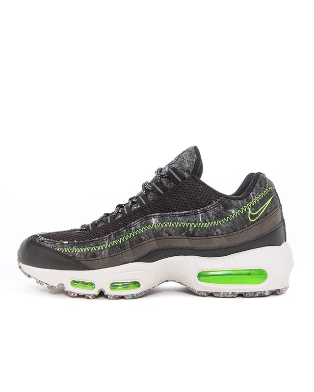 Nike Air Max 95 (CV6899-001)