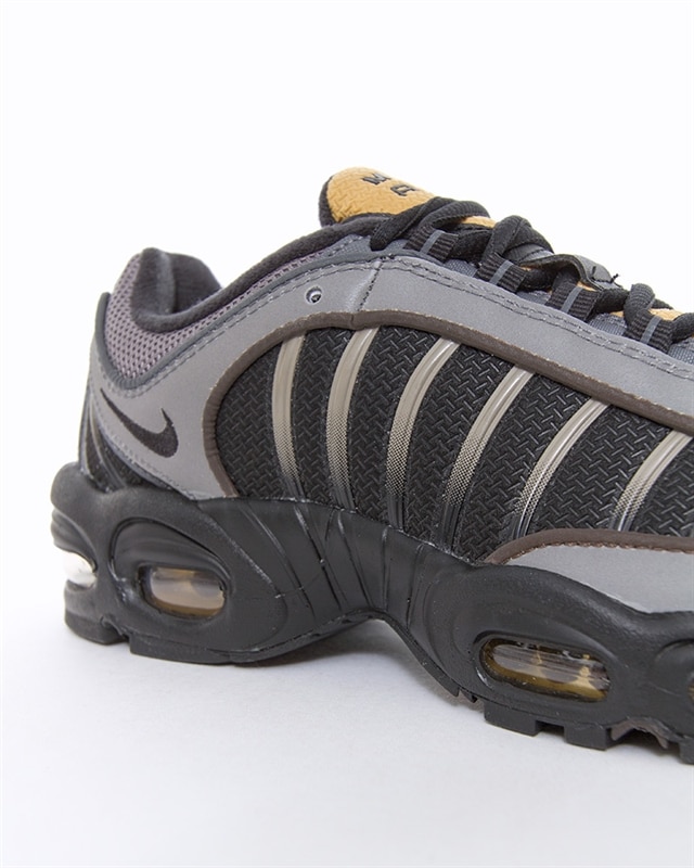 nike air max tailwind iv black metallic pewter