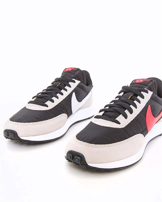 nike tailwind 77