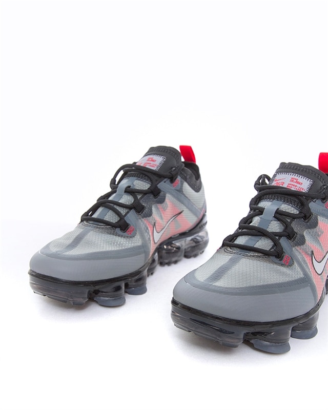 nike air vapormax 2019 red and black
