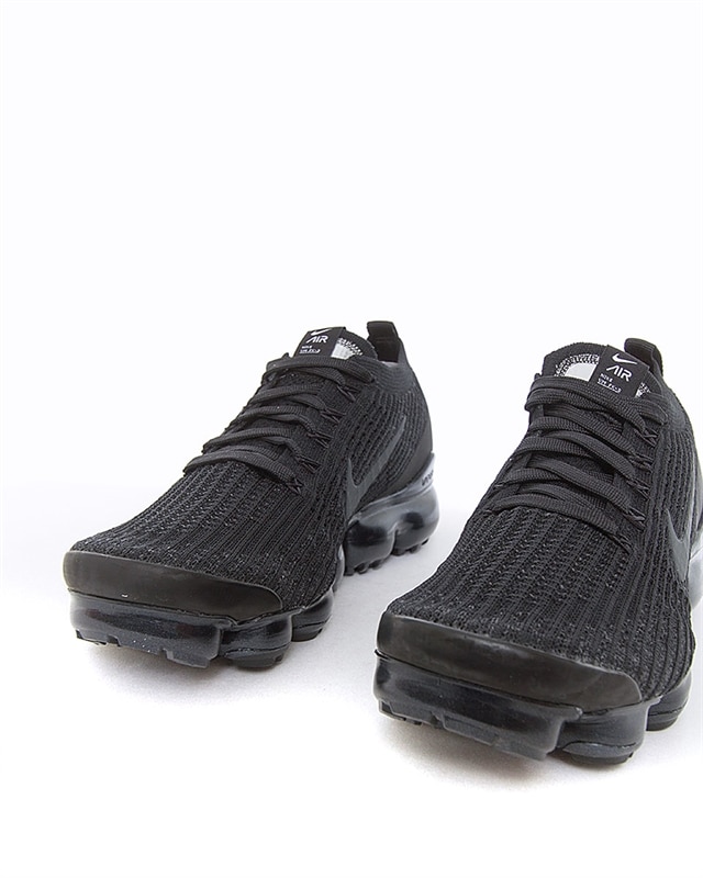 nike vapormax flyknit 3 all black