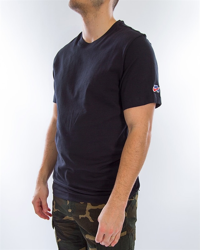 nike sb essential t shirt