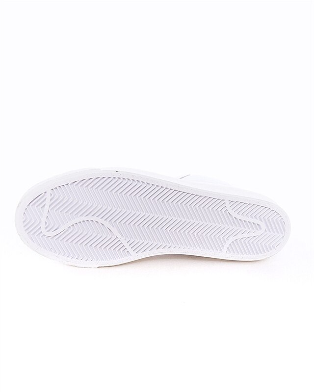 Nike Sb Zoom Blazer Mid Premium Cu52 100 White Sneakers Shoes Footish Nike Sb Zoom Blazer Mid Premium Cu52 100 White Sneakers Shoes Footish