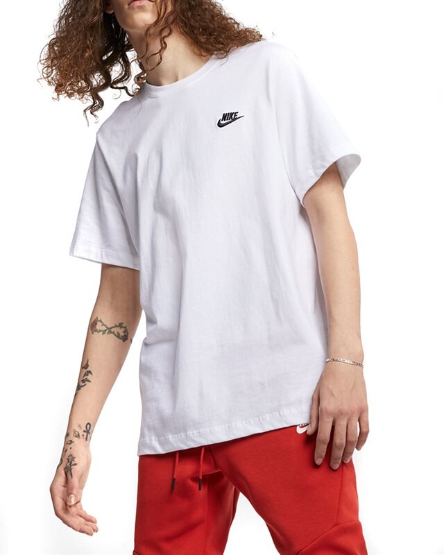 Nike Sportswear Club T-Shirt (AR4997-101)