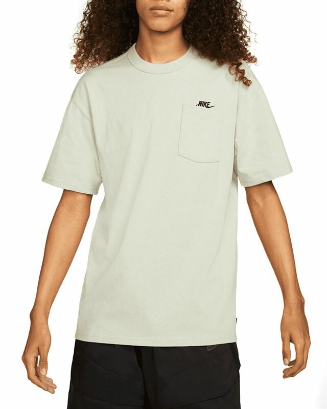 nike pocket t shirt