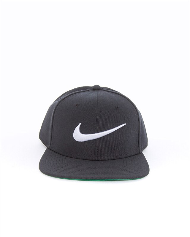 nike sportswear pro swoosh