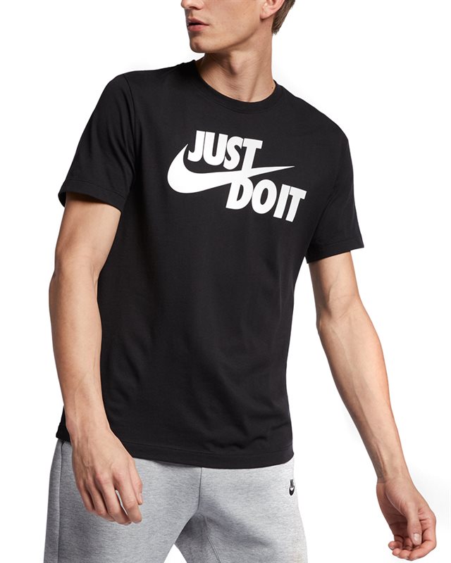 Nike Sportswear T-Shirt (AR5006-011)