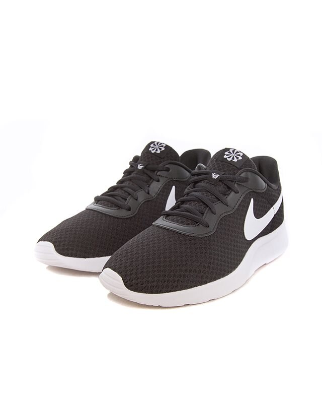 nike tanjun 24.5