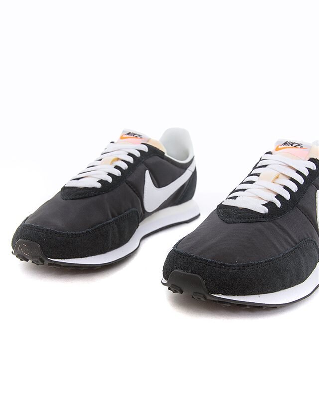 nike waffle 2 black
