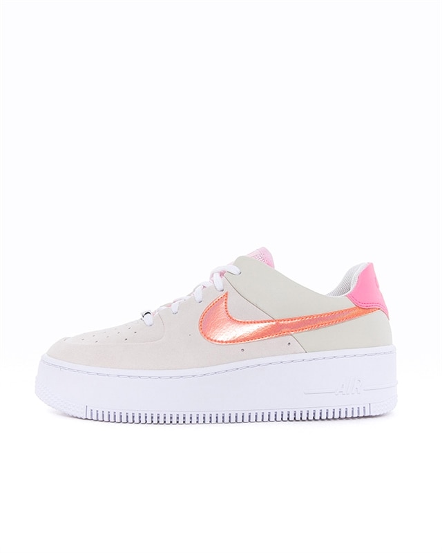 nike women's air force one sage low