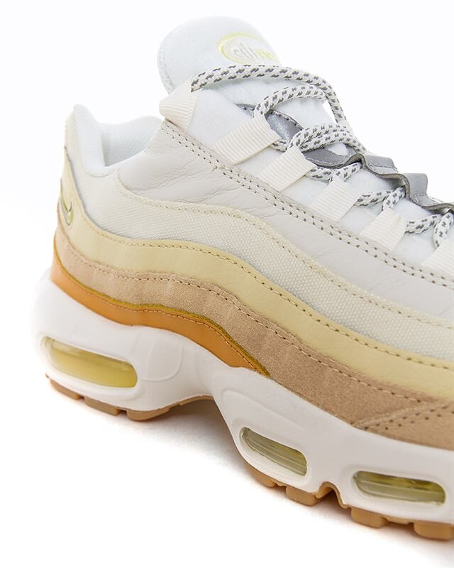 nike wmns air max 95 coconut milk