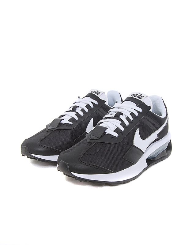 nike pre day trainers