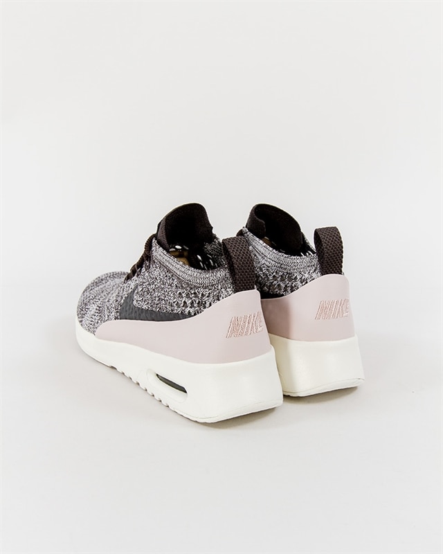 Nike Wmns Air Max Thea Ultra Flyknit | 881175 003 | White | Sneakers | Skor | Footish Nike Wmns Air Max Thea Ultra Flyknit | 881175 003 | White | Sneakers | Skor | Footish