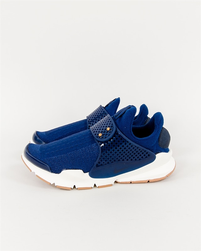 nike-wmns-sock-dart-848475-400-1