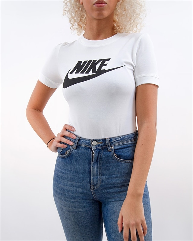 Nike Wmns Sportswear Essential (AQ7870-100)