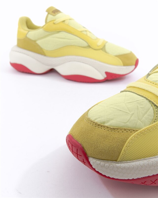 Puma Alteration Pn 1 369771 03 Yellow Sneakers Skor Footish