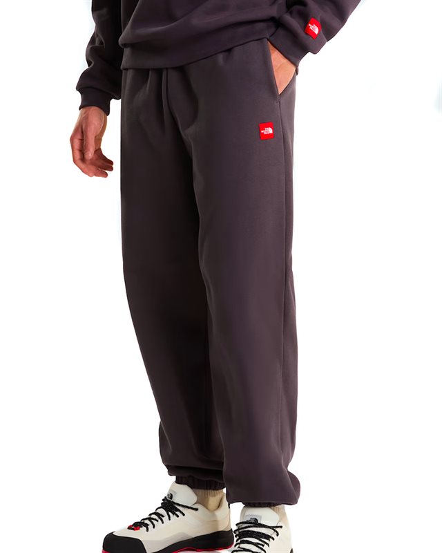 The North Face Red Box Sweatpants (NF0A8EG30SA)