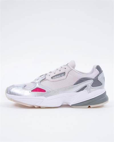 adidas falcon superbalist