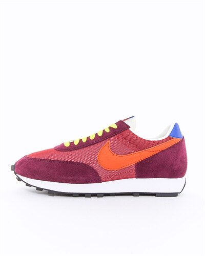 aq5600 nike