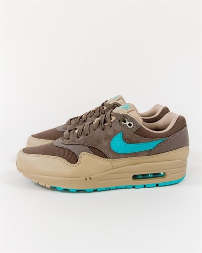 chaussure futsal nike intersport