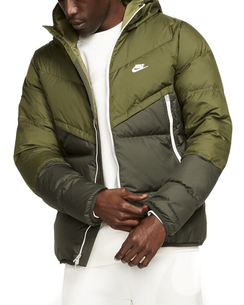 Nike Sportswear Storm-Fit Windrunner 
