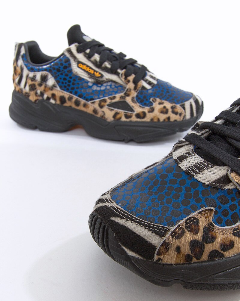 F37016 adidas Originals Falcon W | F37016 | Vit | Sneakers | Skor | Footish