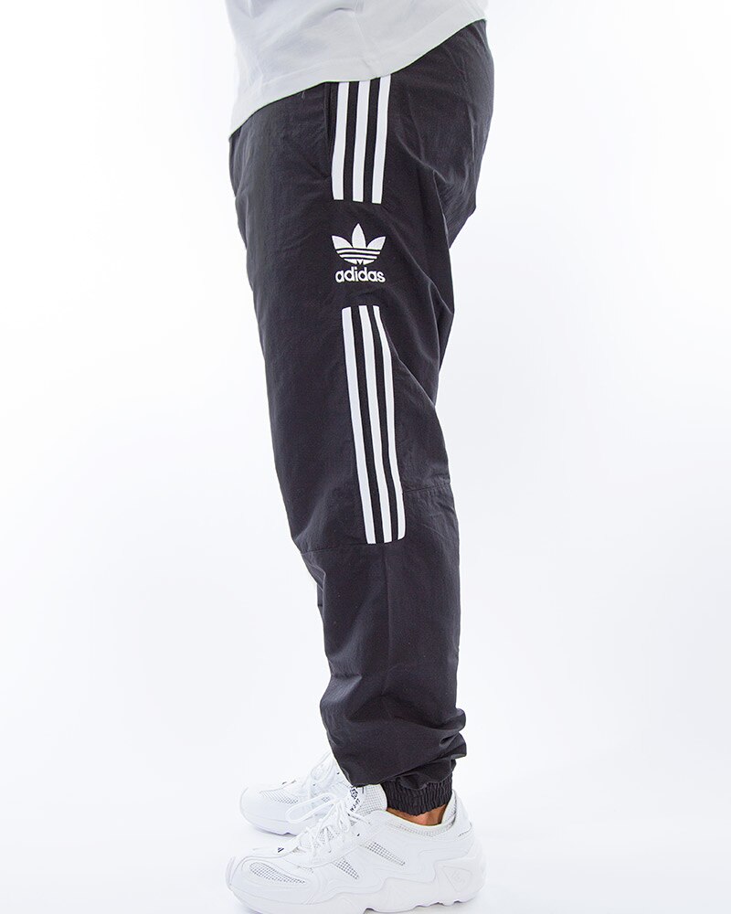 adidas Originals Woven Trackpant | ED6097 | Black | KlÃ¤der | Footish