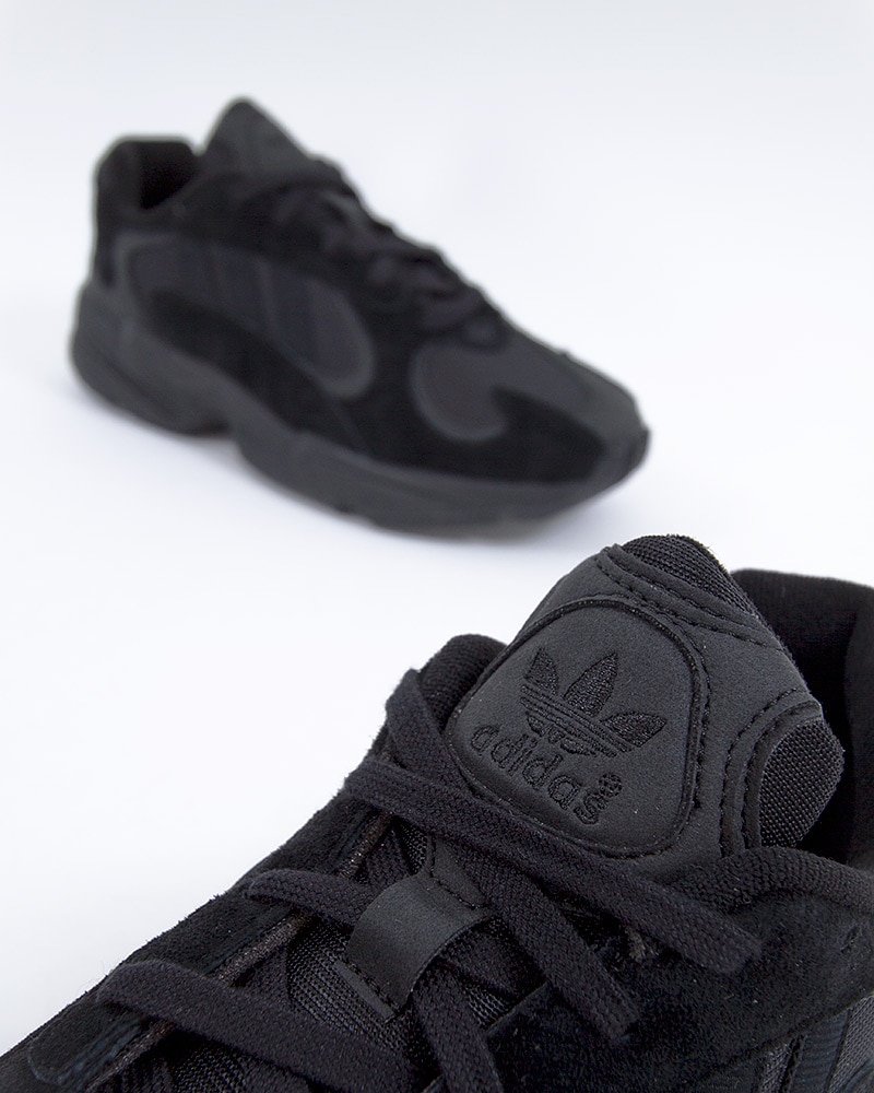 adidas originals yung 1 og black