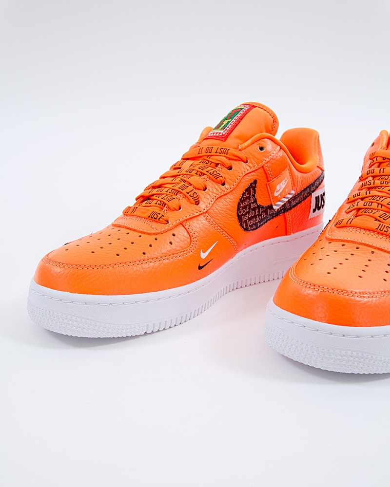 Nike Air Force 1 07 Premium JDI | AR7719-800 | Orange | Sneakers | Skor ...
