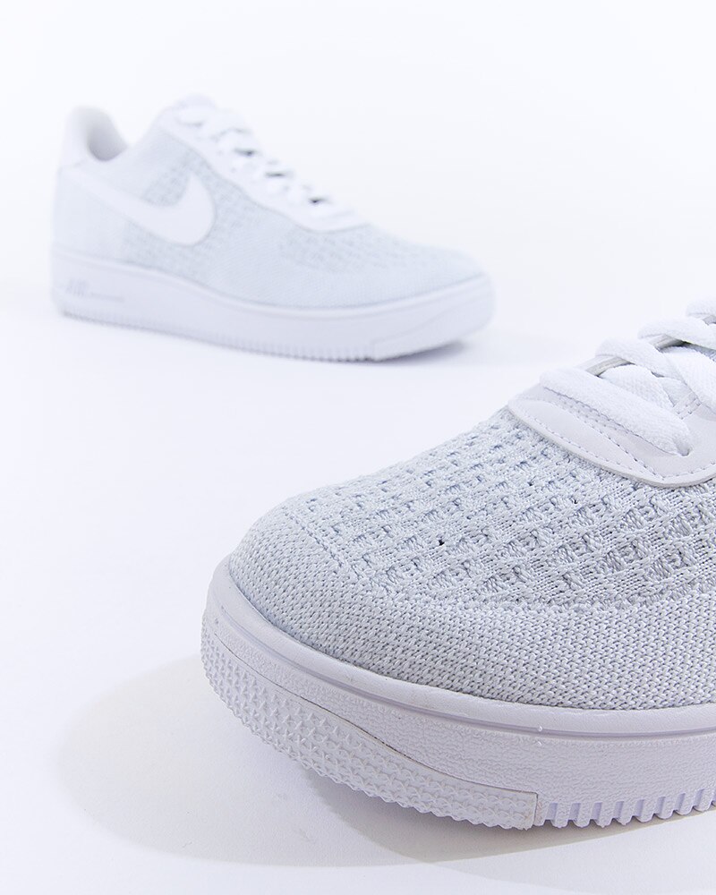 av3042 nike
